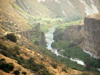 Yarmoukh River